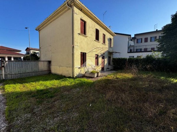 casa indipendente in vendita a Mirano in zona Scaltenigo