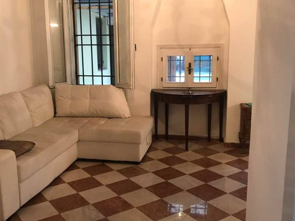 negozio in vendita a Mirano
