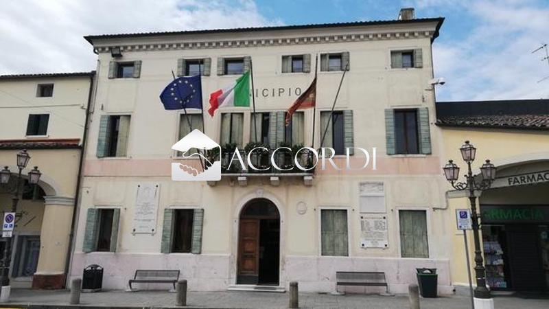 negozio in vendita a Mirano