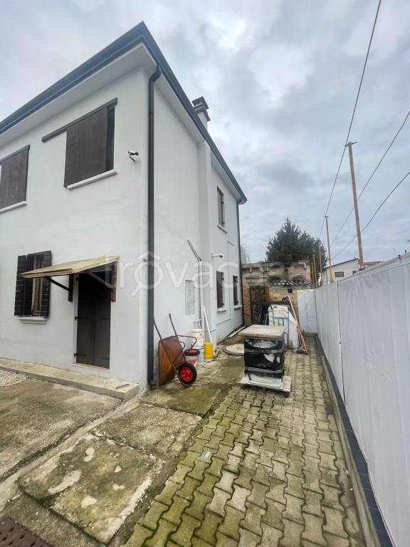 casa indipendente in vendita a Mirano