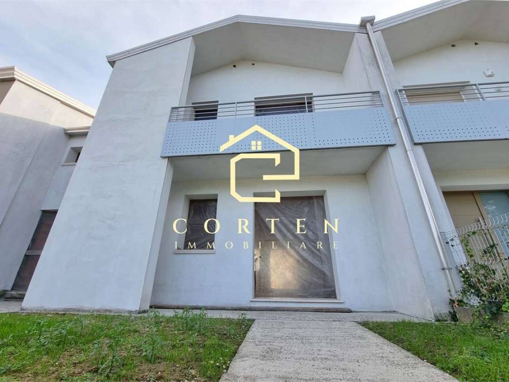 appartamento in vendita a Mirano in zona Vetrego