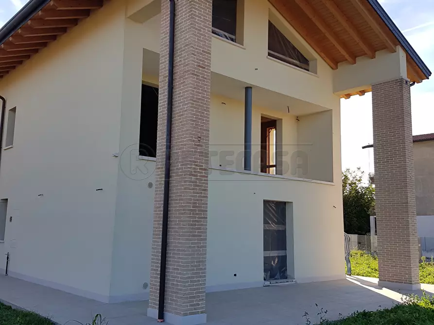 mansarda in vendita a Mirano in zona Zianigo