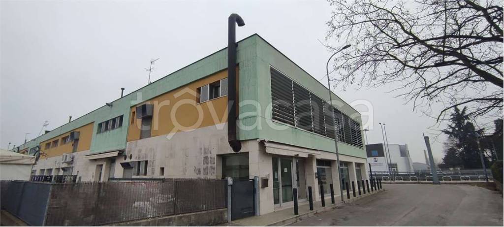 ufficio in vendita a Mirano in zona Ballò