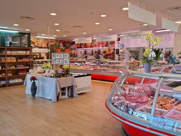 negozio in vendita a Mirano