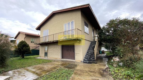 casa indipendente in vendita a Mirano in zona Scaltenigo