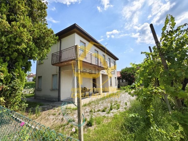 casa indipendente in vendita a Mirano in zona Scaltenigo