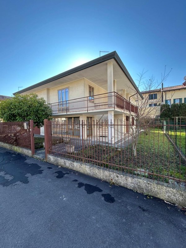 casa indipendente in vendita a Mirano