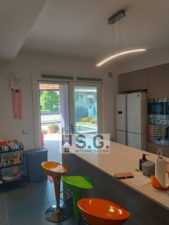 appartamento in vendita a Mirano in zona Scaltenigo