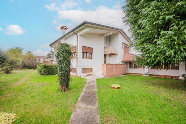 casa indipendente in vendita a Mirano in zona Zianigo