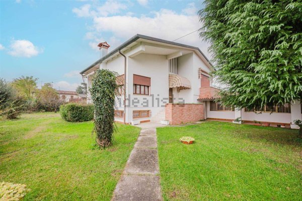 casa indipendente in vendita a Mirano in zona Zianigo