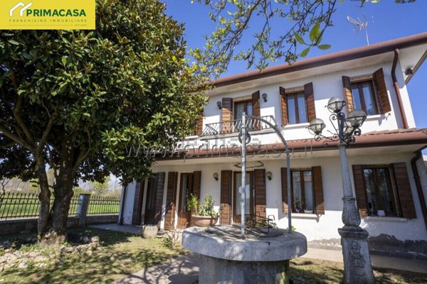 casa indipendente in vendita a Mirano in zona Ballò