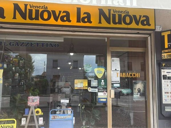 negozio in vendita a Mirano