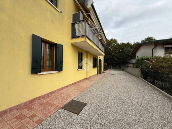 appartamento in vendita a Mirano in zona Vetrego