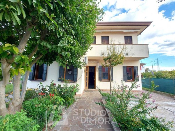 casa indipendente in vendita a Mirano in zona Ballò