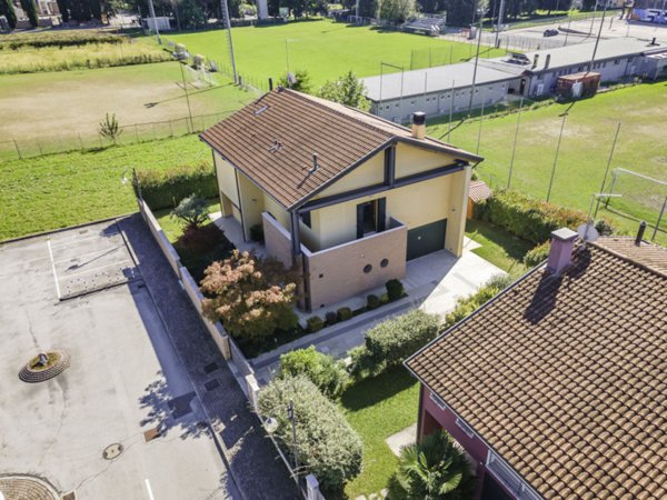 casa indipendente in vendita a Mirano
