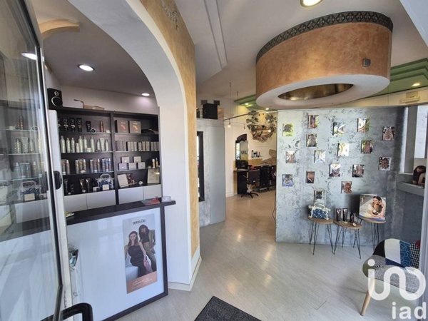 negozio in vendita a Mirano in zona Zianigo