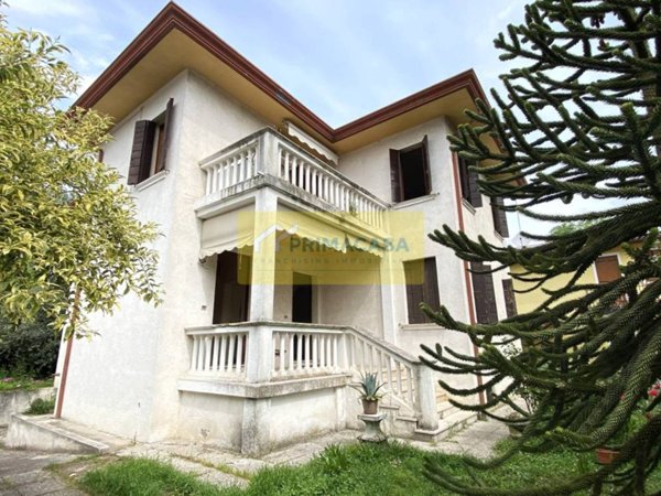 casa indipendente in vendita a Mirano