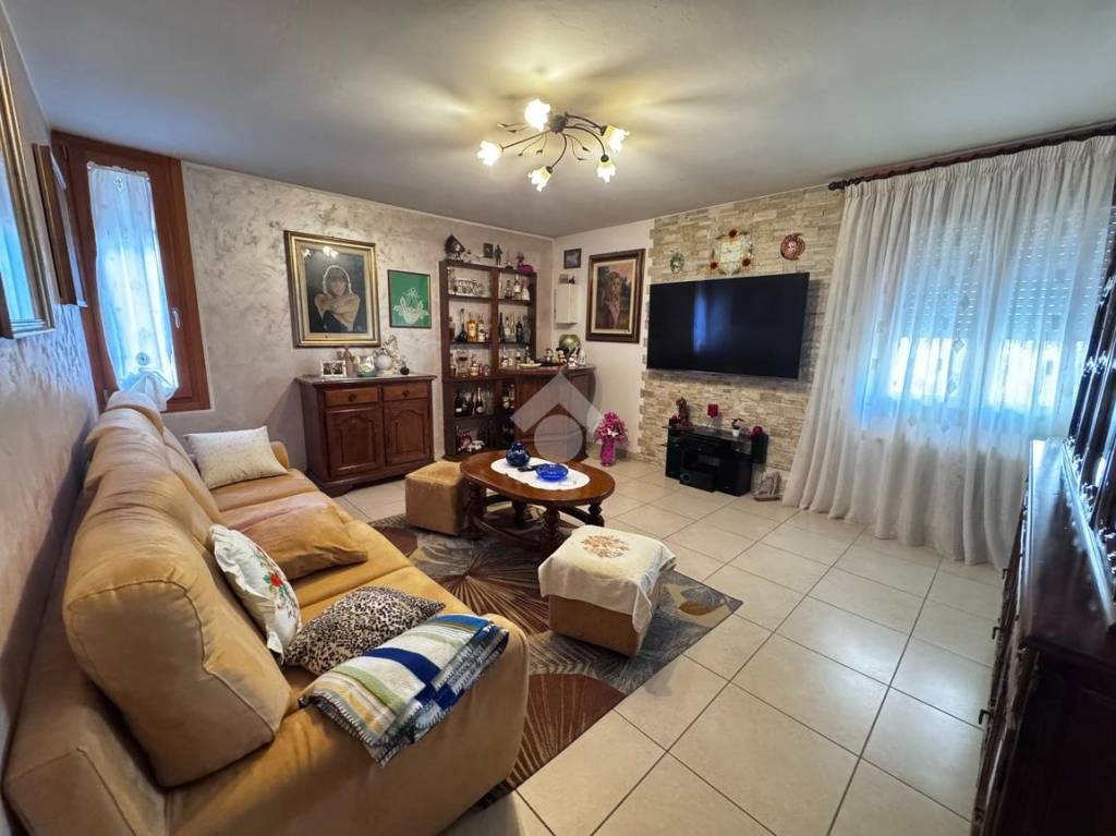 casa indipendente in vendita a Mirano in zona Campocroce