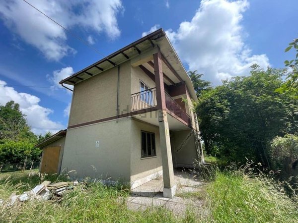 casa indipendente in vendita a Mirano in zona Scaltenigo