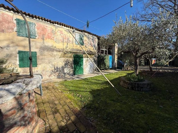 casa indipendente in vendita a Mirano in zona Zianigo