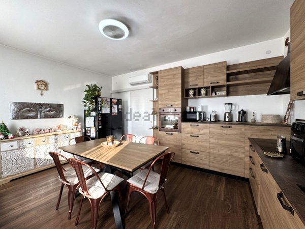 casa indipendente in vendita a Mirano in zona Vetrego