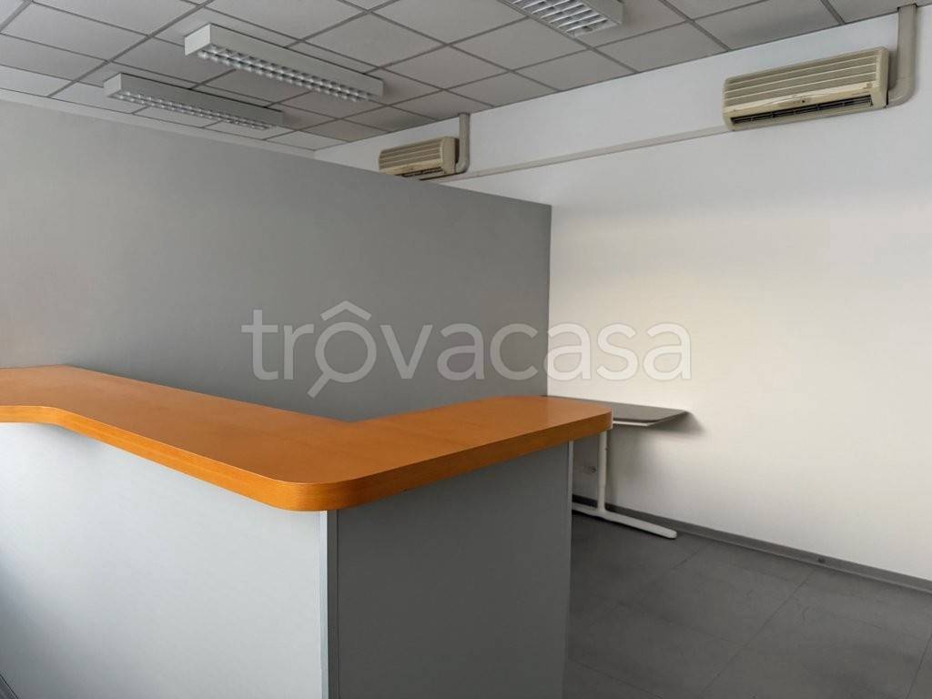 negozio in vendita a Mirano in zona Zianigo