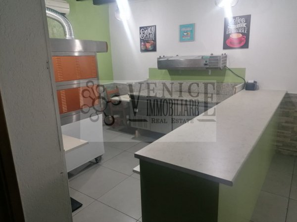 negozio in vendita a Mirano