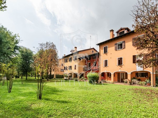 casa indipendente in vendita a Mirano