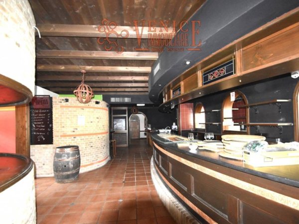 negozio in vendita a Mirano in zona Vetrego