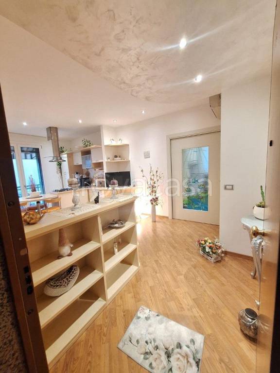 appartamento in vendita a Mirano in zona Vetrego