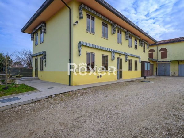 casa indipendente in vendita a Mirano