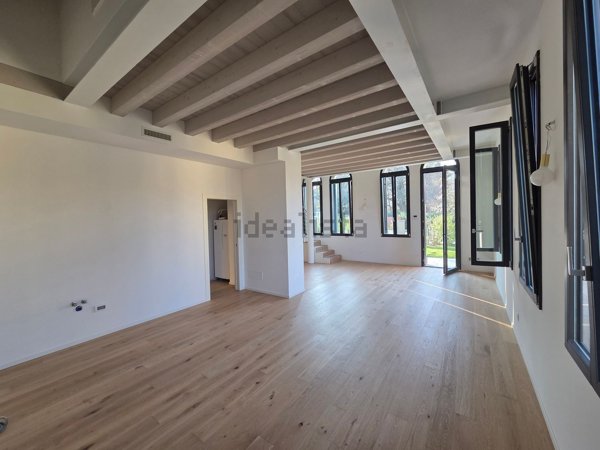 pentavano in vendita a Mirano