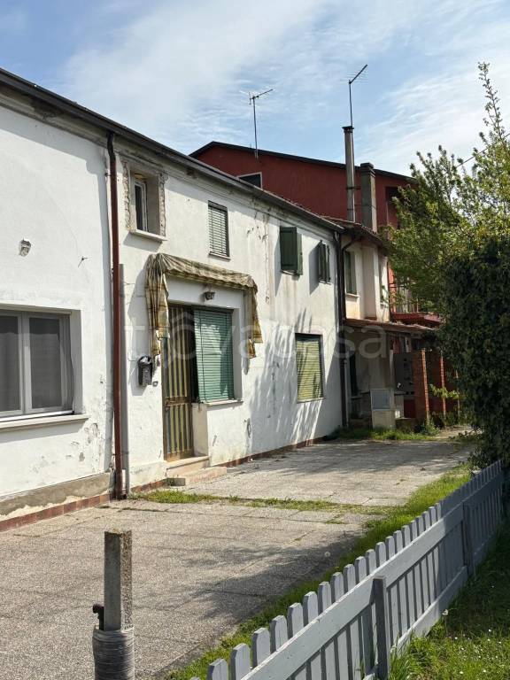 casa indipendente in vendita a Mirano in zona Zianigo
