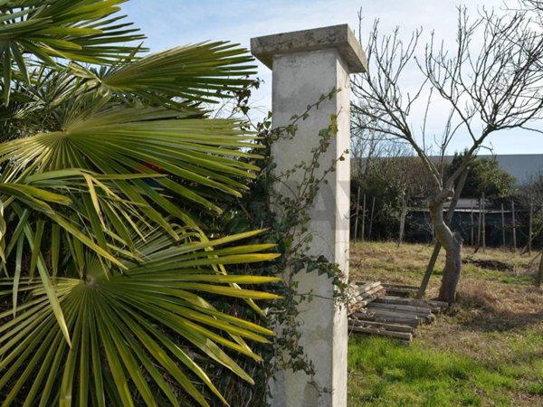 locale di sgombero in vendita a Mirano in zona Campocroce