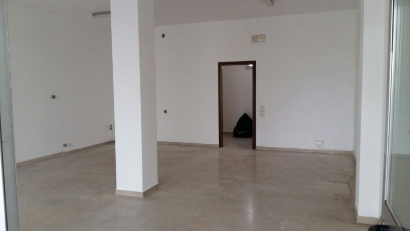 negozio in vendita a Mirano in zona Zianigo