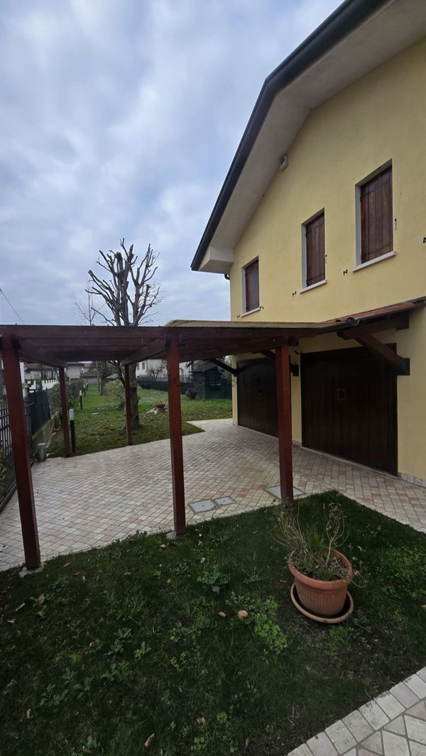 casa indipendente in vendita a Mirano