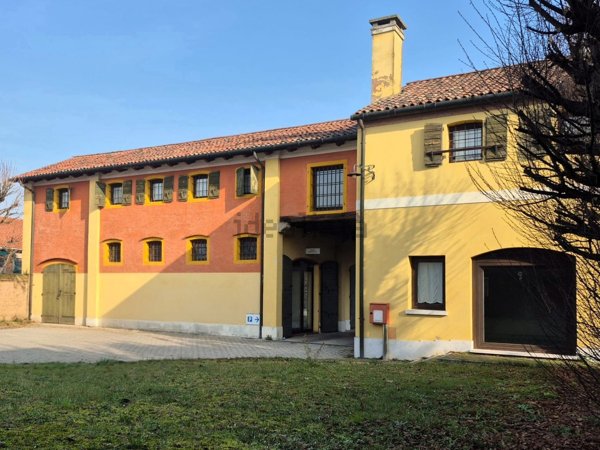 casa indipendente in vendita a Mirano