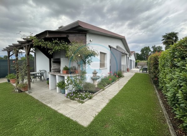 casa indipendente in vendita a Mirano in zona Zianigo