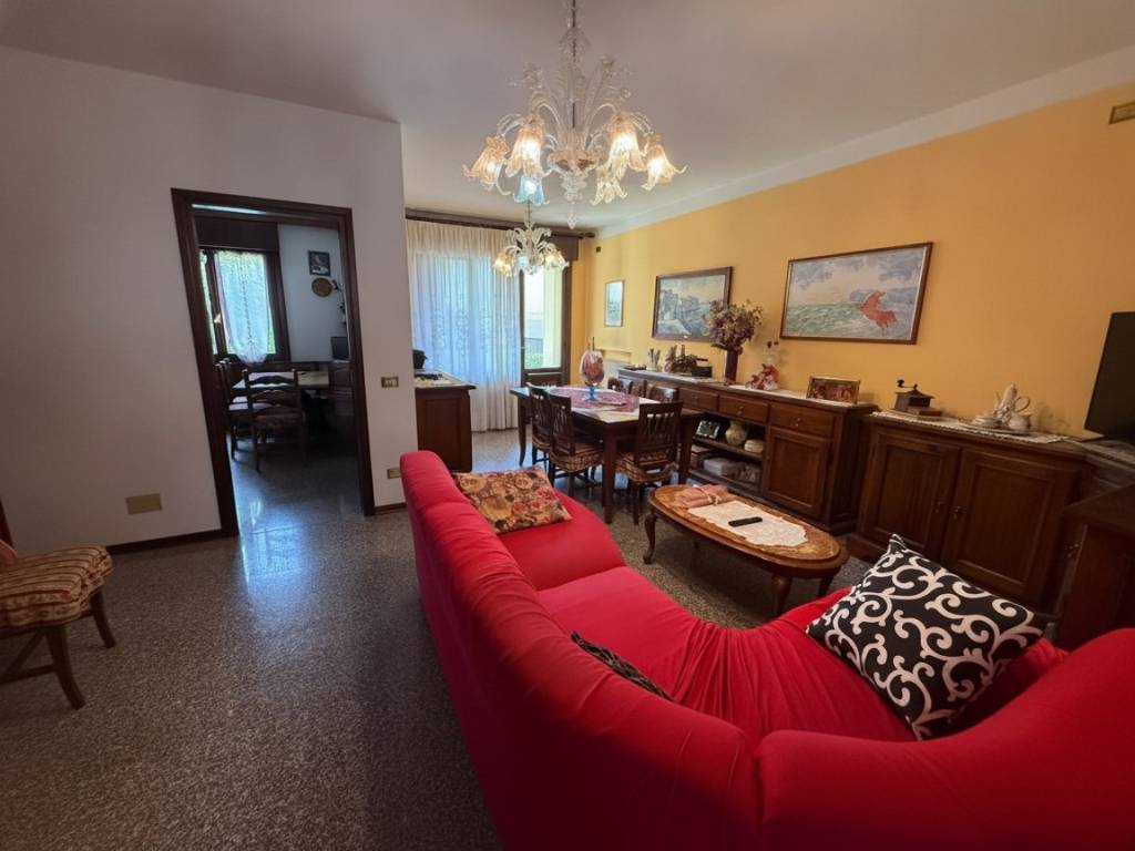 casa indipendente in vendita a Mirano in zona Scaltenigo