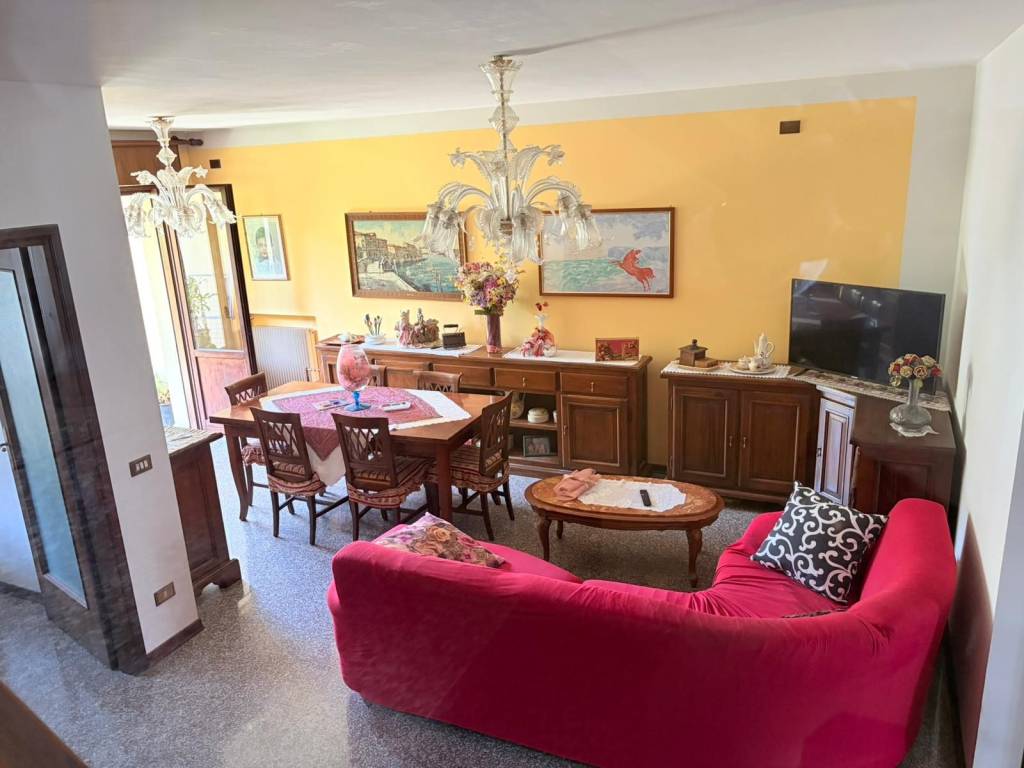 casa indipendente in vendita a Mirano in zona Scaltenigo
