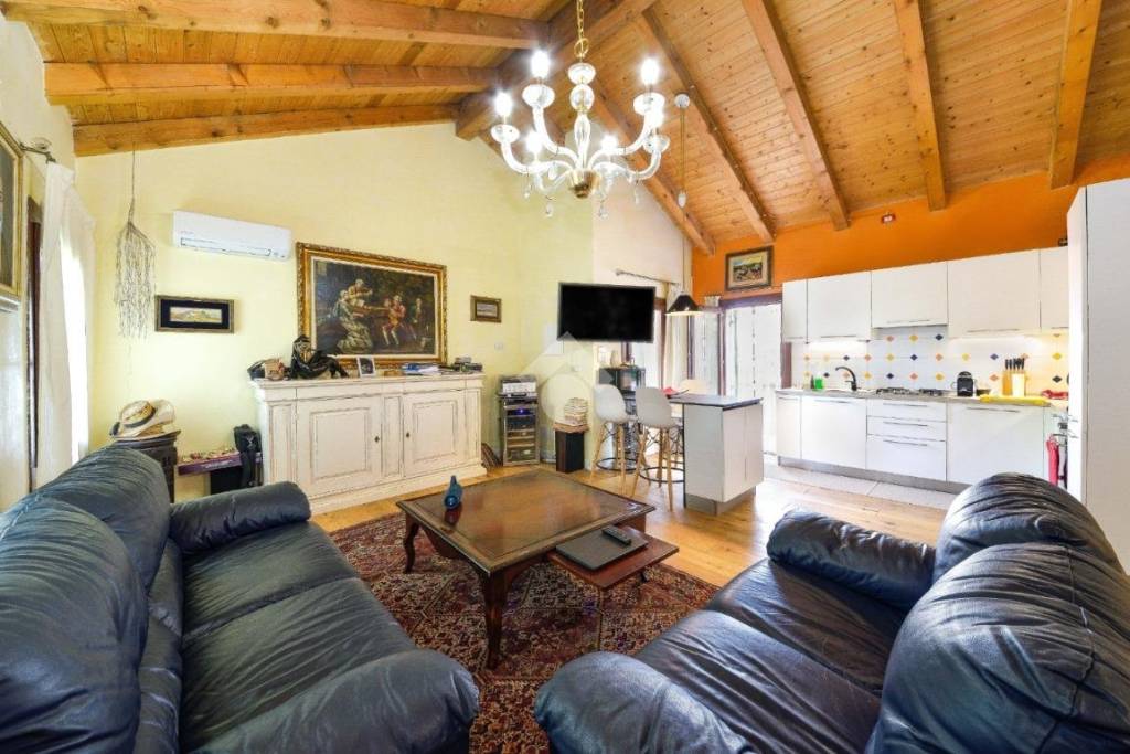 casa indipendente in vendita a Mirano in zona Zianigo