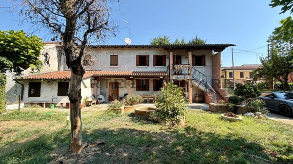 casa indipendente in vendita a Mirano in zona Zianigo