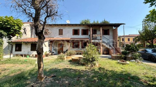 casa indipendente in vendita a Mirano in zona Zianigo