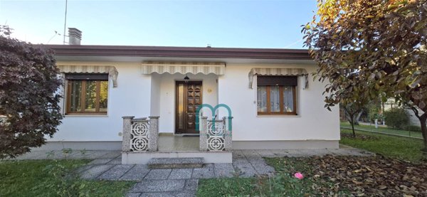 casa indipendente in vendita a Mirano in zona Ballò