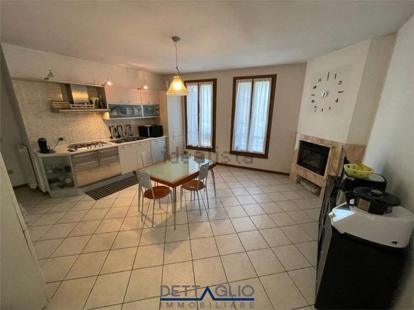 appartamento in vendita a Mirano in zona Ballò