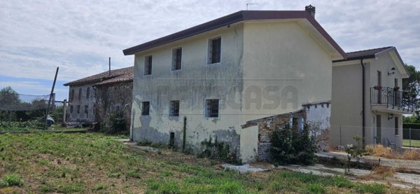 casale in vendita a Mirano