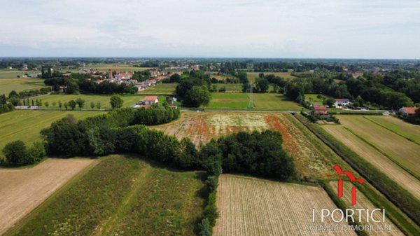 terreno in vendita a Mirano in zona Campocroce