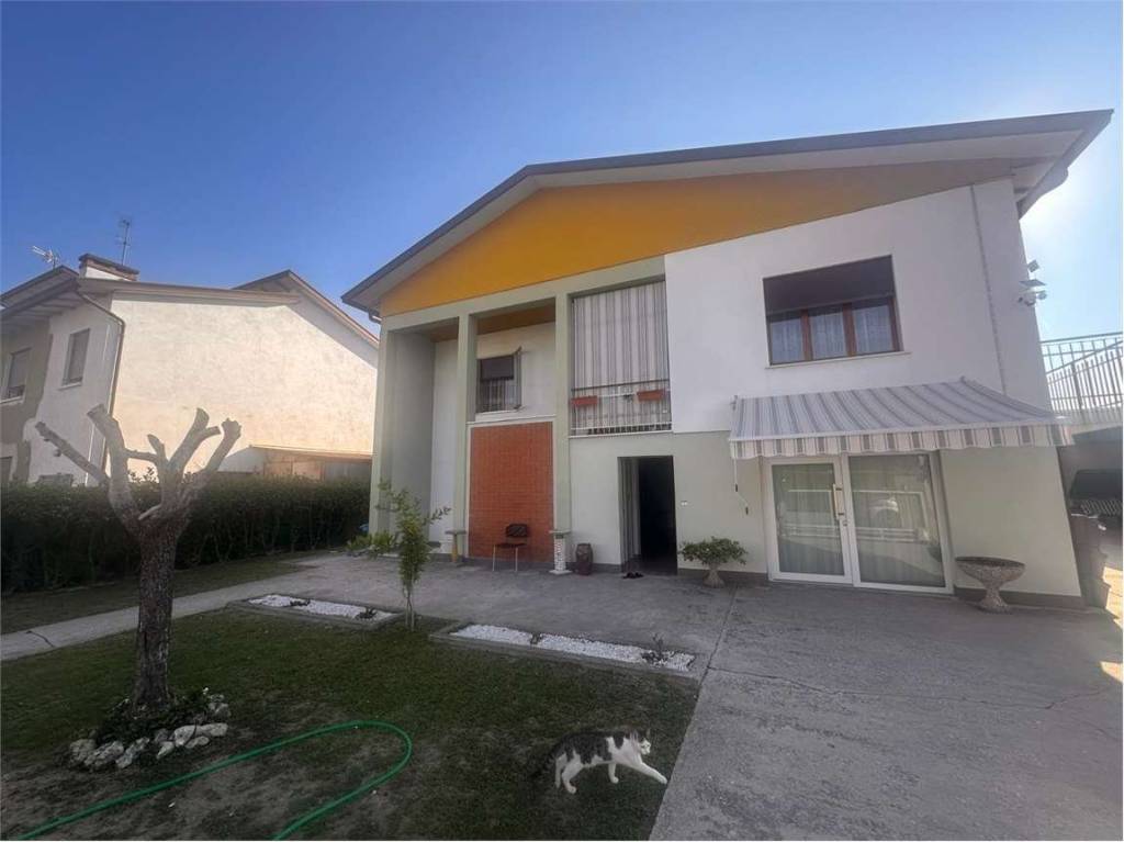 casa indipendente in vendita a Mirano in zona Campocroce