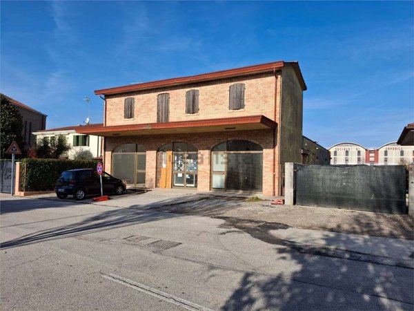 casa indipendente in vendita a Musile di Piave in zona Caposile