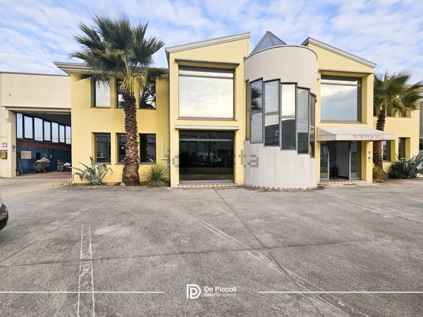 capannone in vendita a Musile di Piave